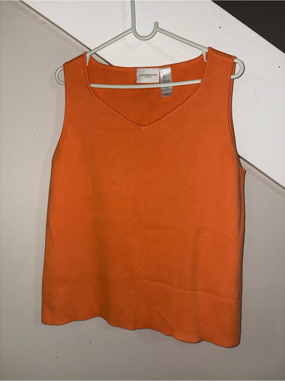 Liz Claiborne Orange V-Neck Sleeveless Knit Top large